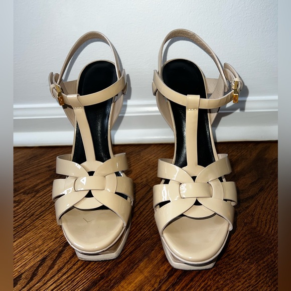 Saint Laurent Tribute Platform Sandal in nude/taupe patent leather size 38.5 - Picture 2 of 16